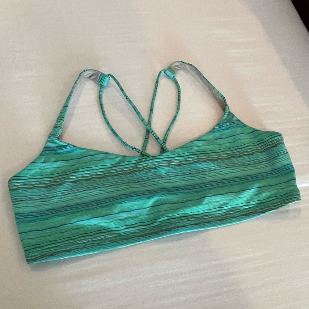 Lululemon sport bra